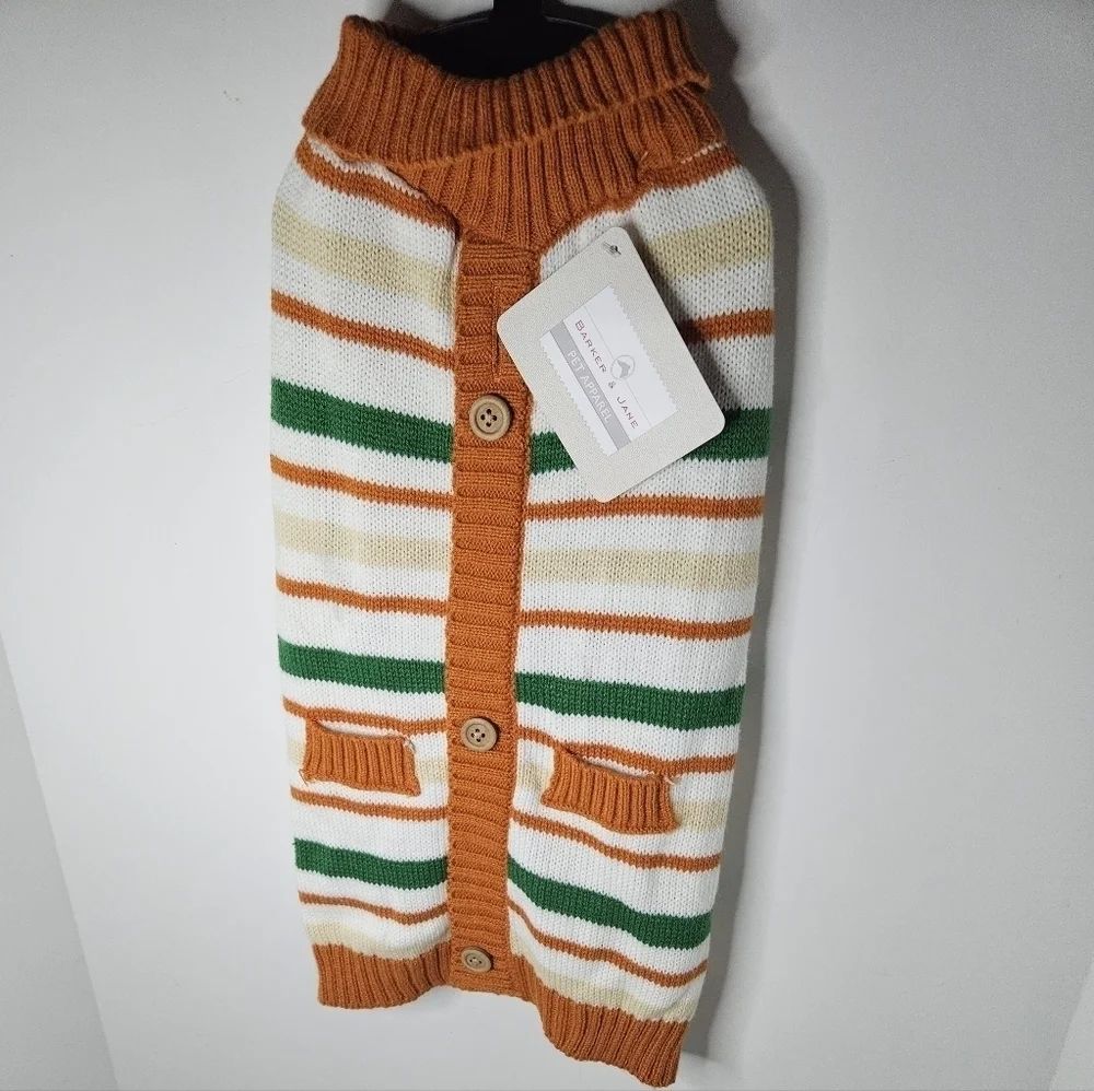 BARKER & JANE PET APPAREL Sweater Size M up to 27 lbs Back Length 16